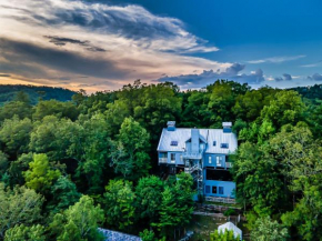 Laurel Valley Resort